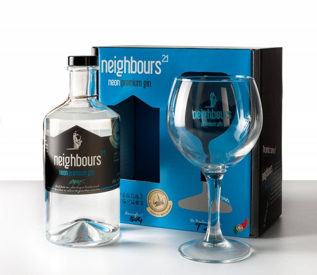 Gin Neighbours21 46% Präsent mit Glas